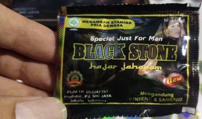 BLACK STONE HERBAL: Special ERECTION/CONTROLE MOMENT EJACULATION, lot 2 caps veg.noires,EXP:06.2027